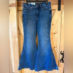 Wrangler Flare Jeans NWT